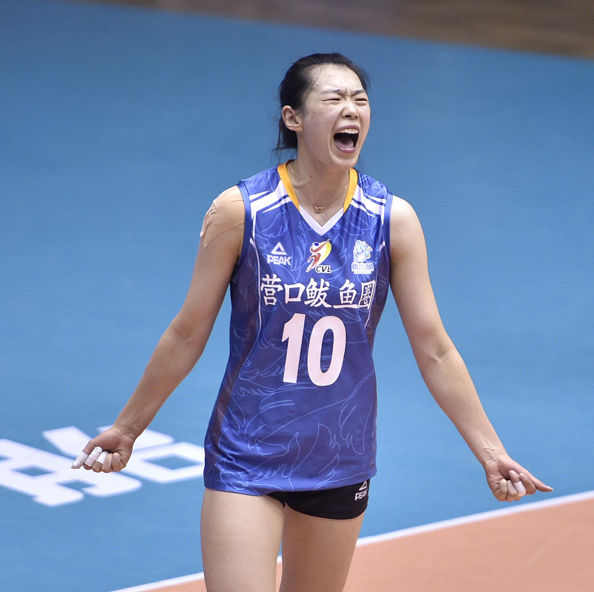 女排比賽時(shí)刻，榮光與榮耀的瞬間記錄時(shí)代風(fēng)采