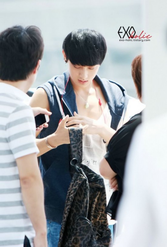 樸燦烈最新照片集，展現(xiàn)流行天王的多面魅力