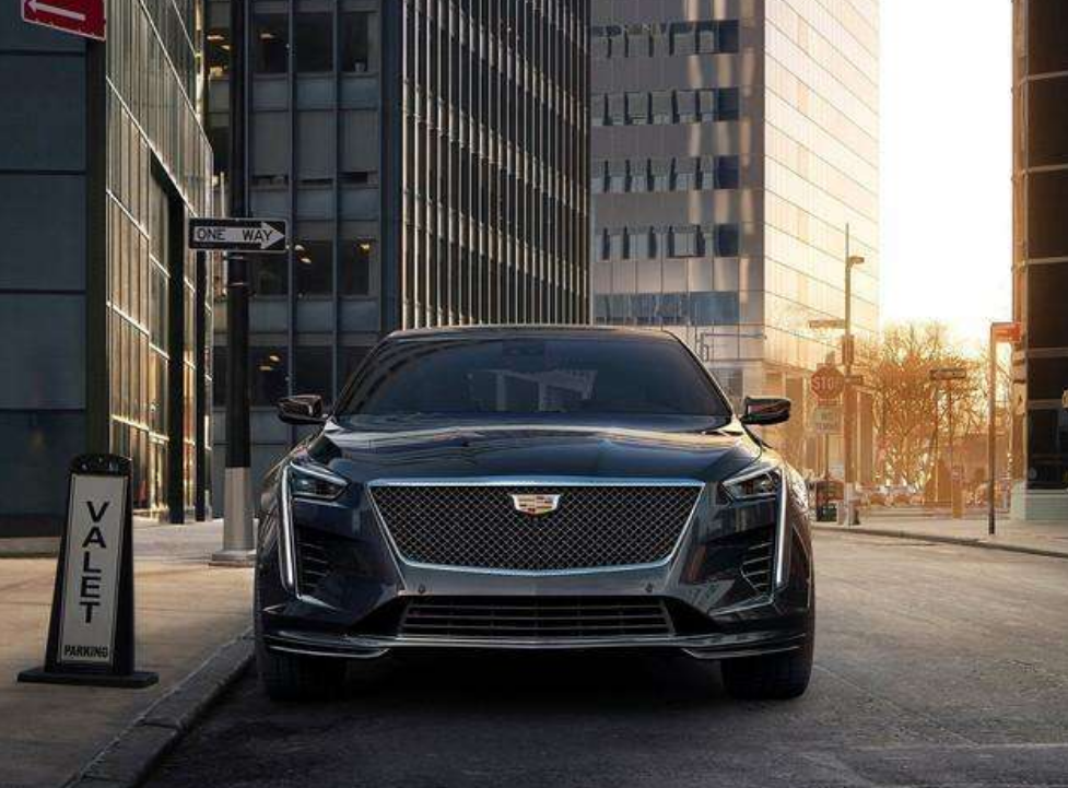 凱迪拉克CT6，豪華旗艦與科技融合的價(jià)格揭秘