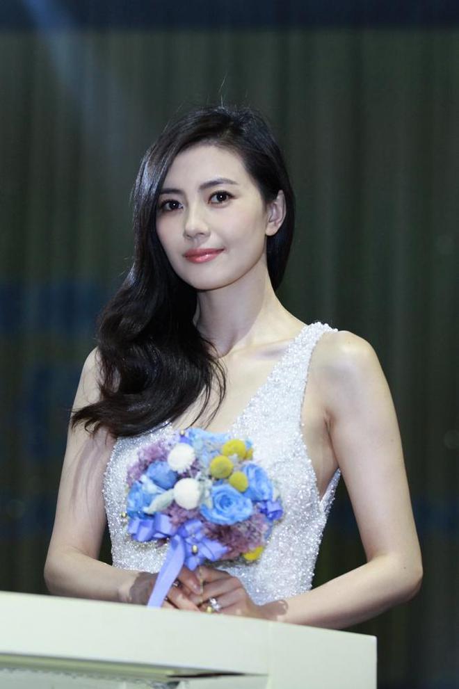 中國中年女演員發(fā)展演藝事業(yè)指南，步驟詳解