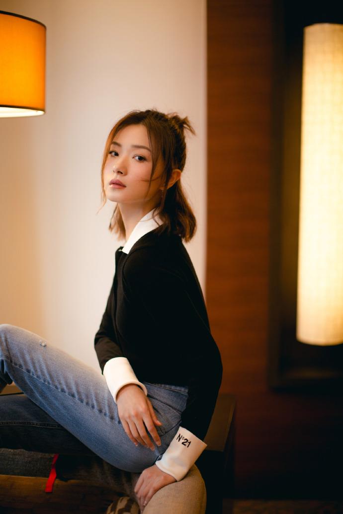 明星時尚秀，引領(lǐng)潮流的星光璀璨之夜