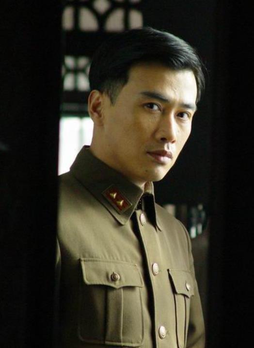 柳云龍主演的諜戰(zhàn)片電視劇大全集,??柳云龍主演的諜戰(zhàn)片電視劇大全集，帶你穿越風(fēng)云歲月！