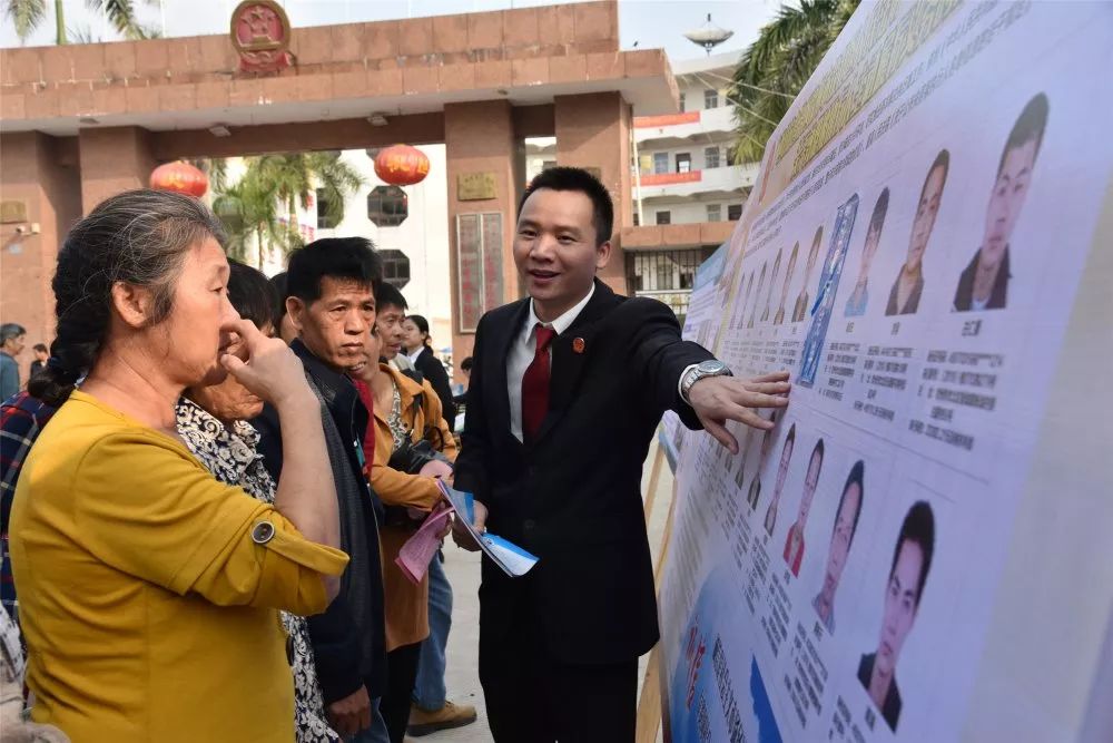 劉伯溫免費(fèi)資料期期準(zhǔn),全面信息解釋定義_傳達(dá)版37.741