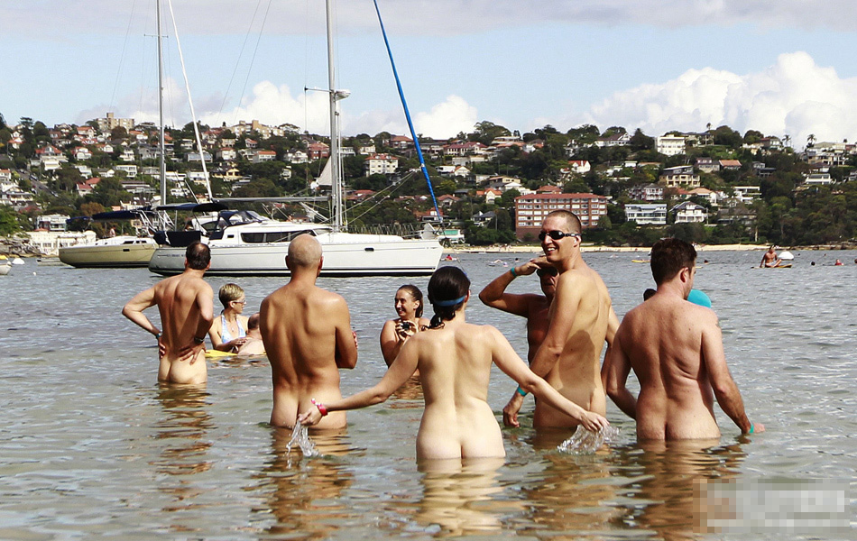 裸泳比賽圖片,裸泳比賽圖片，小巷深處的獨(dú)特風(fēng)情