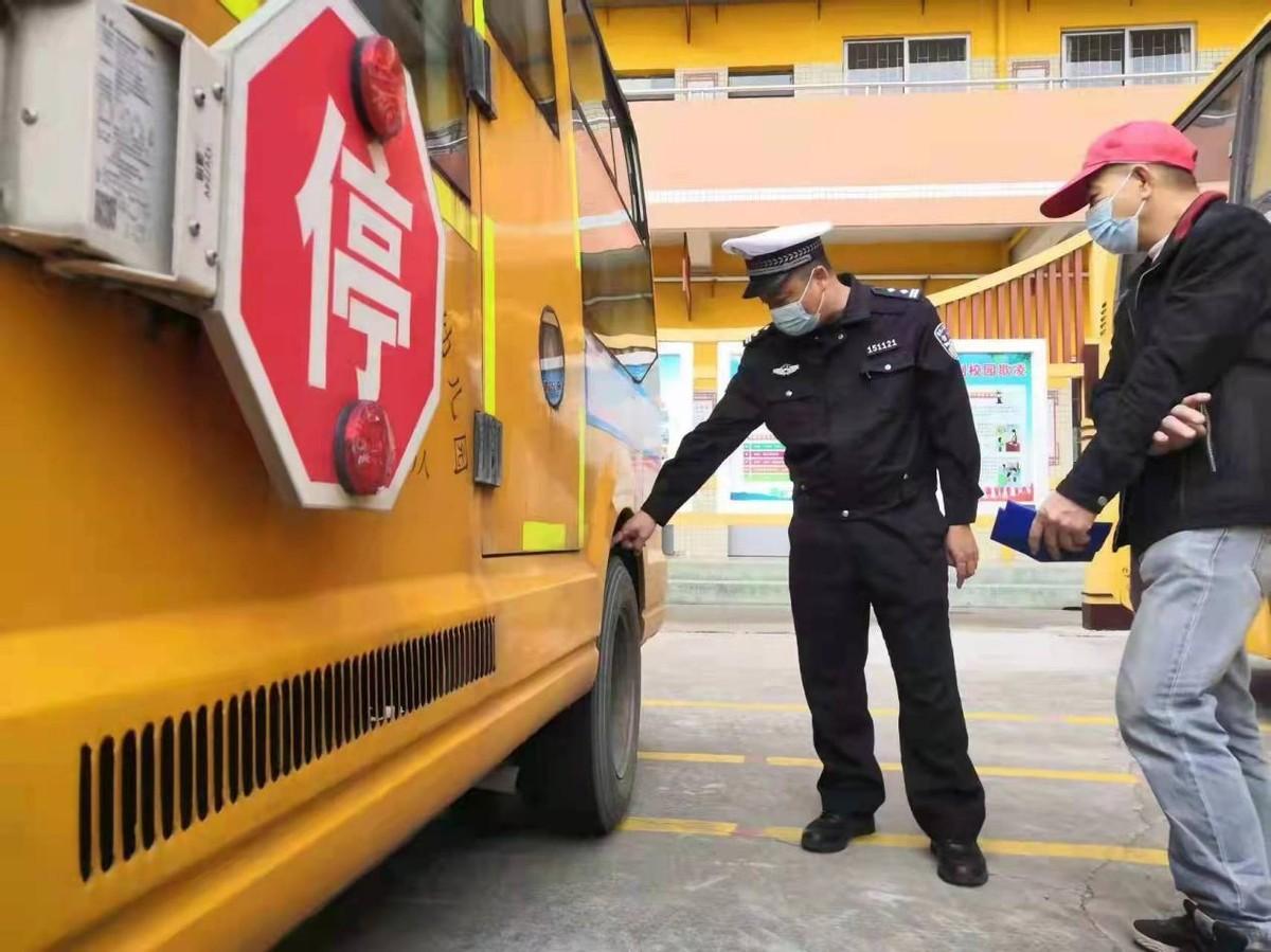 東莞交警最新動(dòng)態(tài)揭秘，巷弄間的秘密小店大揭秘！