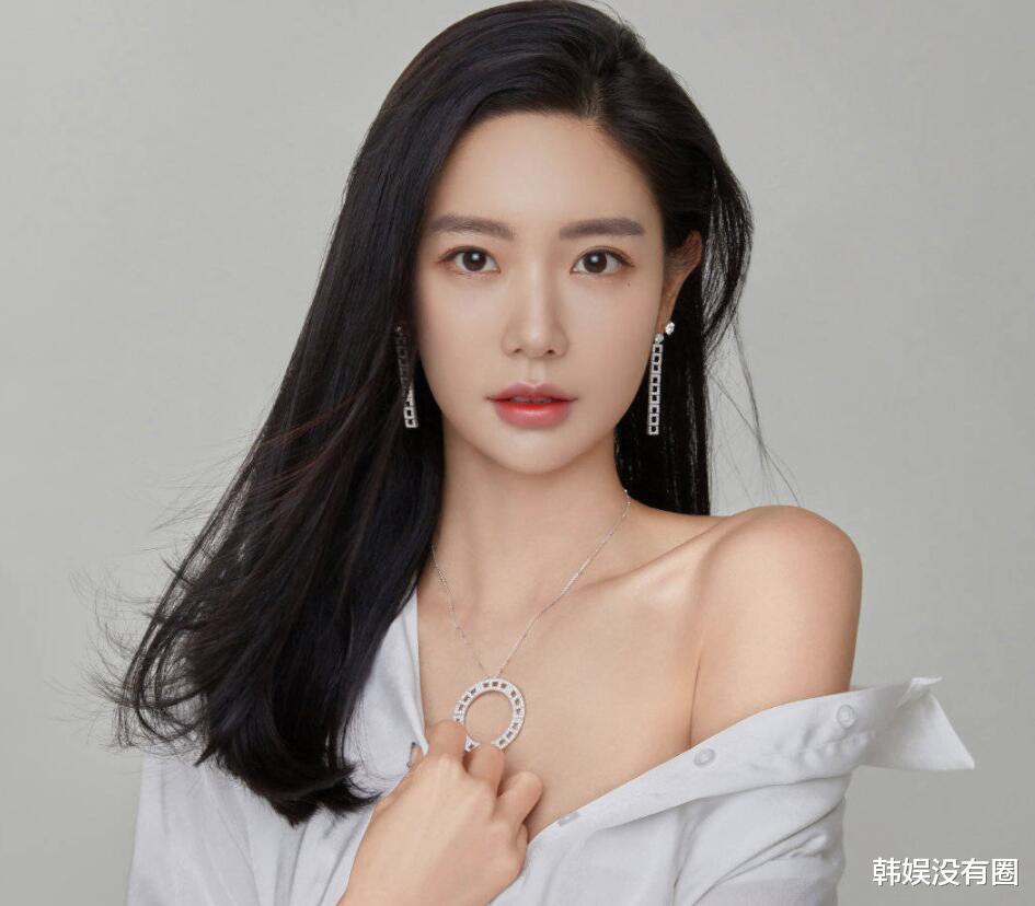 金泰妍短發(fā)新照發(fā)型指南，從初學(xué)到進(jìn)階，打造時(shí)尚短發(fā)秘籍