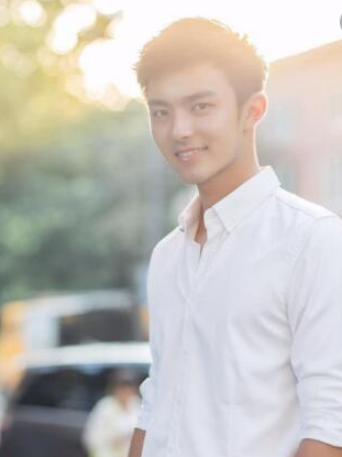 演員高原，探尋自然，心靈寧靜之旅