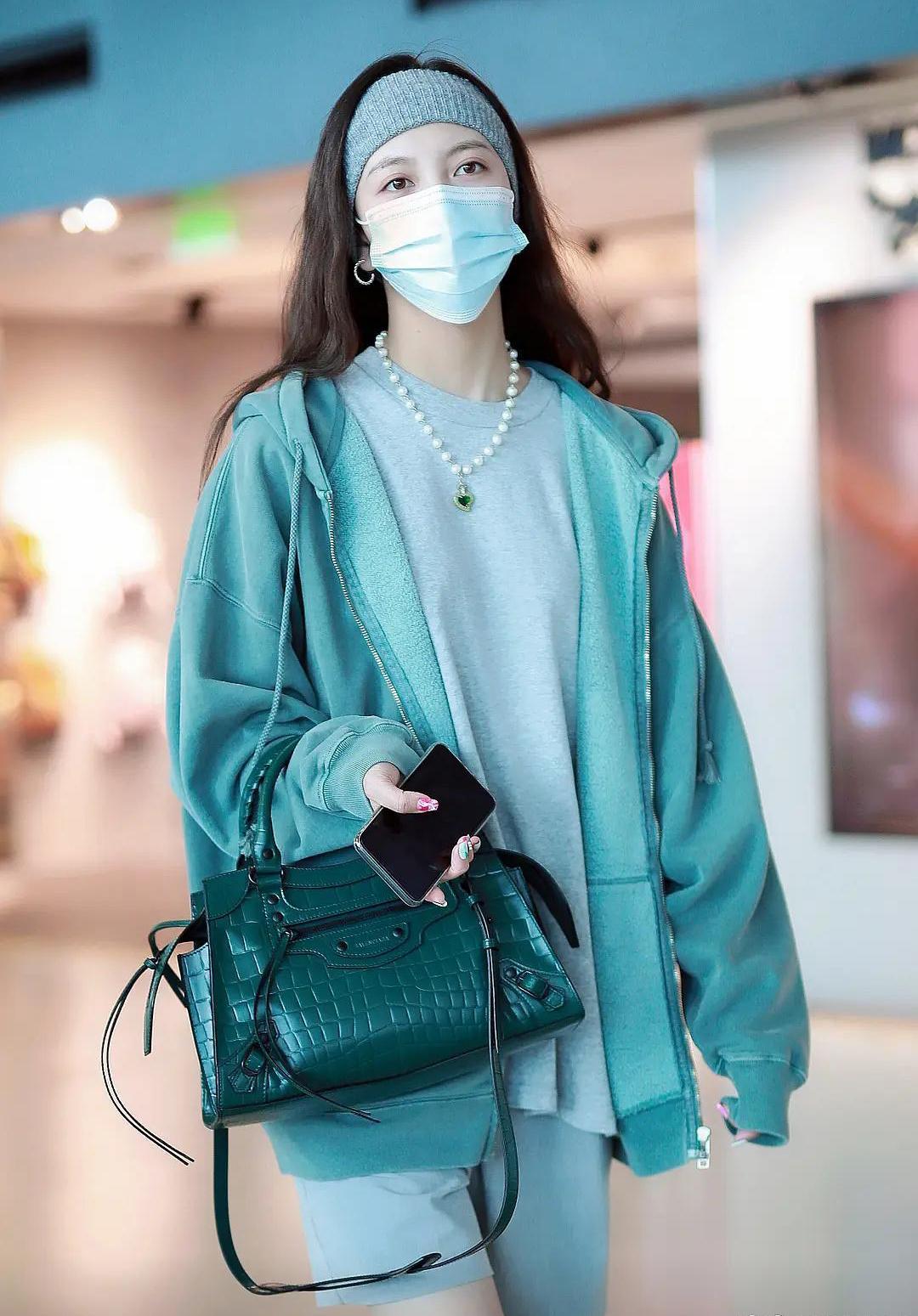 綠眼睛明星的獨特魅力展現(xiàn)