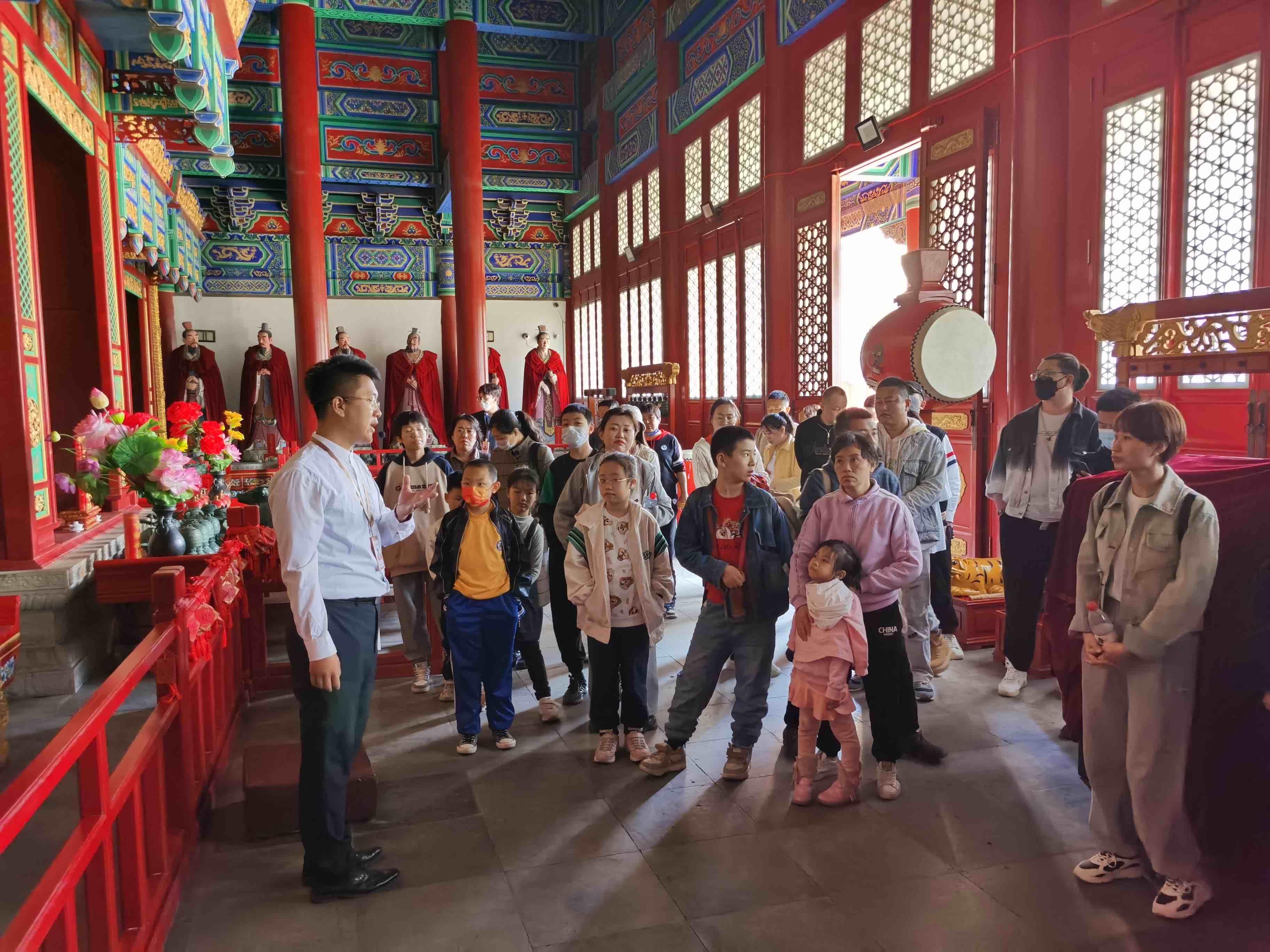 國學(xué)小演員，傳承文化之光，展現(xiàn)傳統(tǒng)魅力