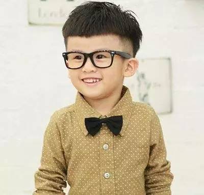 2017年流行小男孩發(fā)型盤點(diǎn),2017年流行小男孩發(fā)型盤點(diǎn)