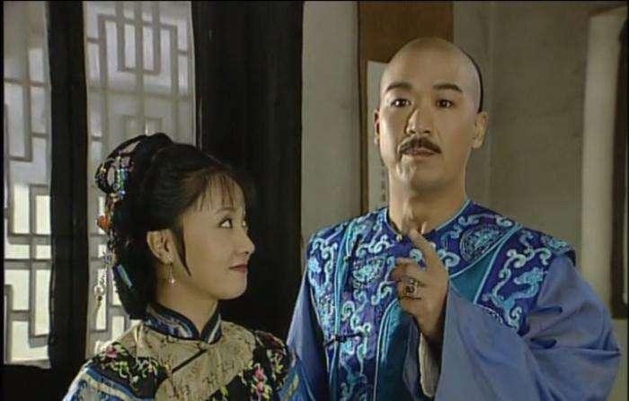 舞臺上的權(quán)力與藝術(shù)，皇帝演員的獨特魅力與交織之旅