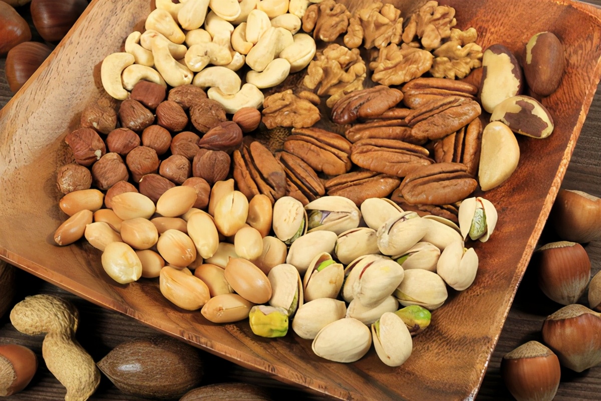 最新堅(jiān)果精選，深度探究背景、事件與地位的影響