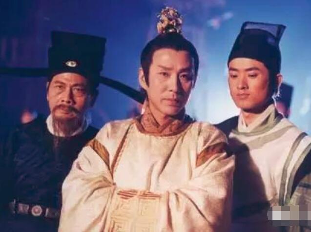 演包青天的演員，演繹變遷、自信與成就的力量傳奇之旅