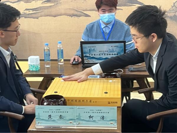 國(guó)棋比賽,國(guó)棋比賽緊張刺激的對(duì)決盛宴，邀你共赴榮耀之戰(zhàn)！