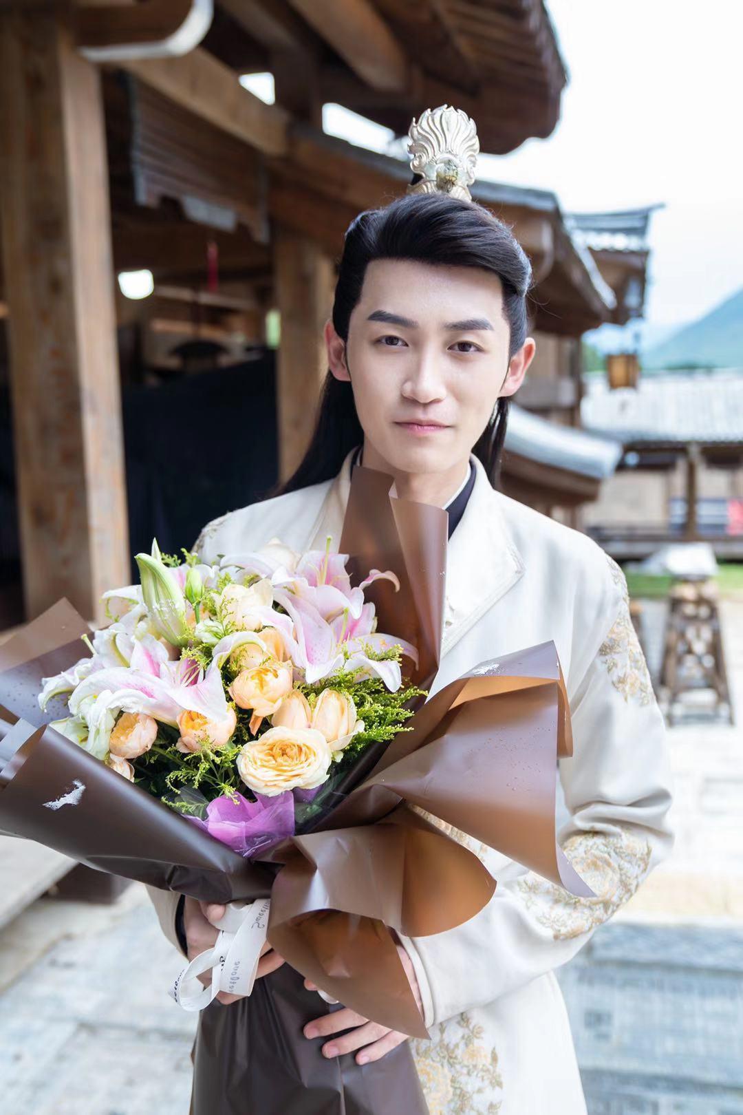 甜妻來襲，Boss大人請(qǐng)自重最新章節(jié)及觀點(diǎn)論述解析