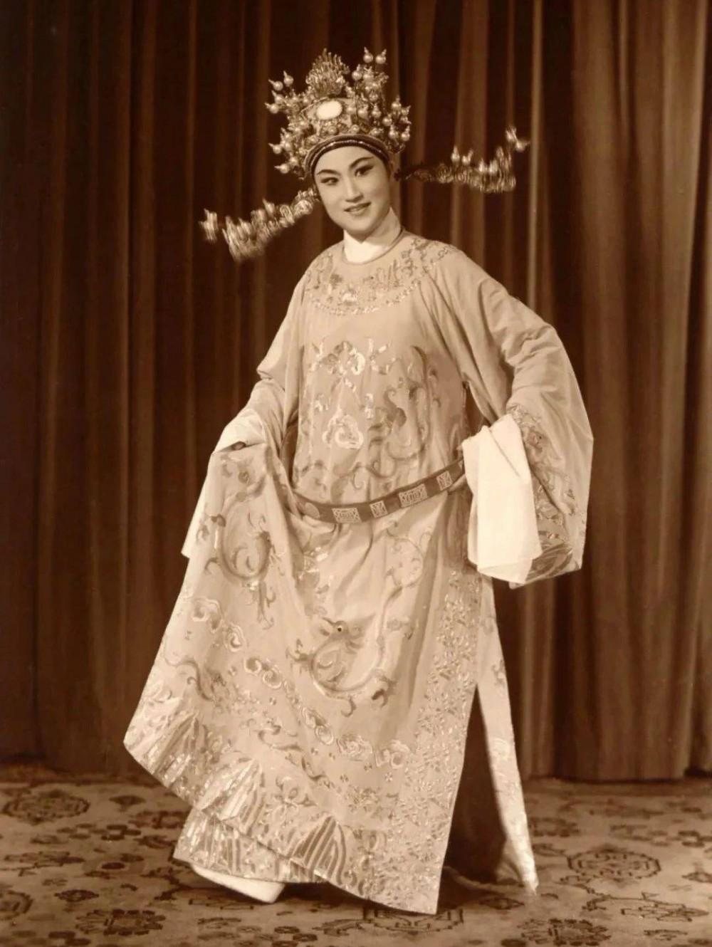 越劇璀璨明珠——王文娟的舞臺(tái)人生