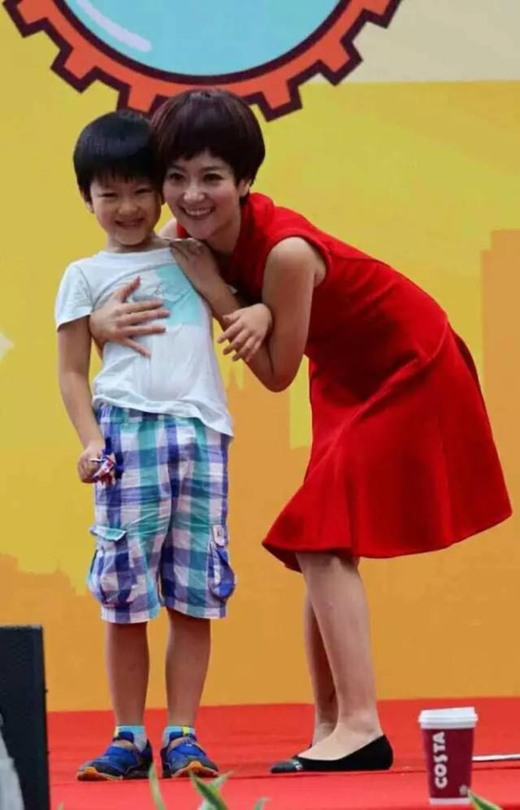 如何成為一名出色的演員——李菡演員的經(jīng)驗(yàn)分享與步驟指南