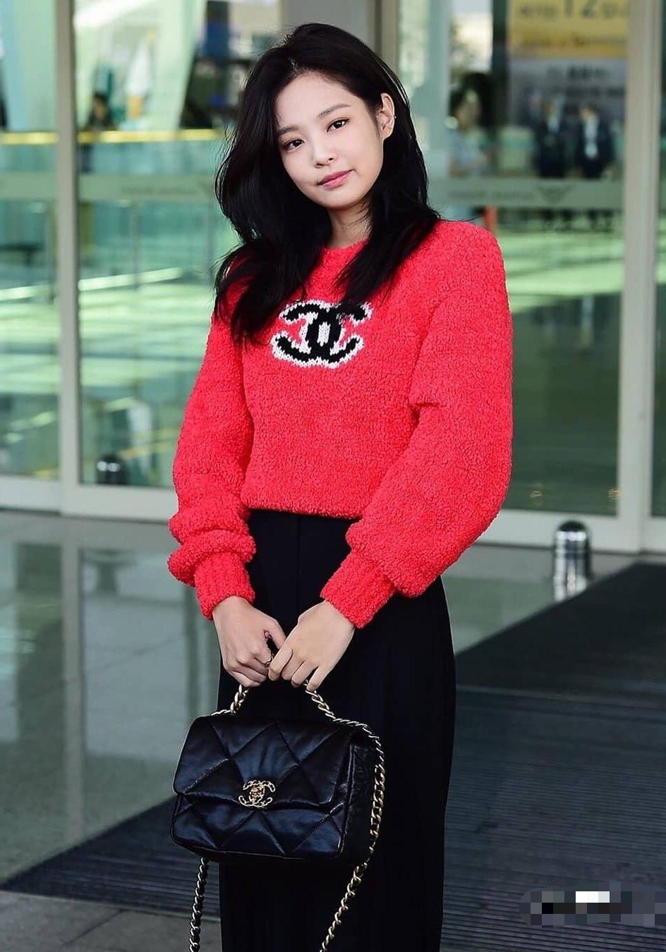 香奈兒最新款包包，科技與時尚的完美融合重塑生活品質(zhì)風尚