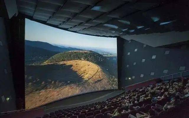 長(zhǎng)影電影院,長(zhǎng)影電影院，銀幕背后的勵(lì)志故事，如何用學(xué)習(xí)變化點(diǎn)亮自信之光