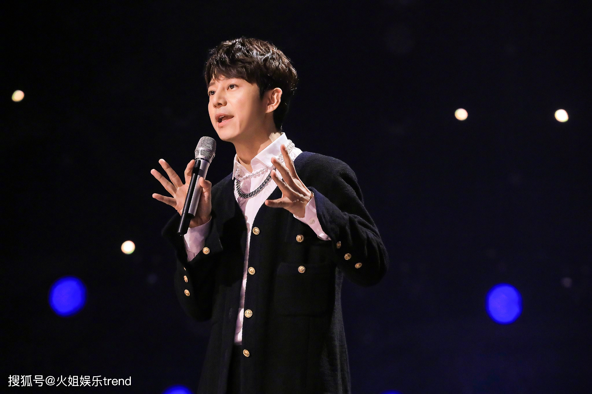 明星專輯在哪里買,明星專輯哪里買？探尋小巷深處的音樂寶藏小店