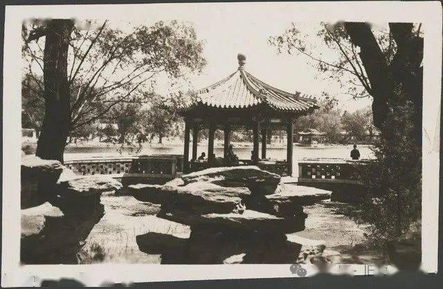 中南海勝跡價格的歷史回顧與時代地位，深度解析中南海勝跡價值及影響。