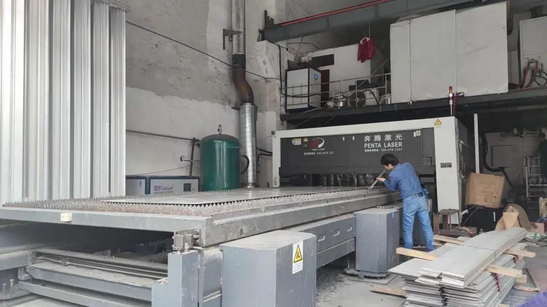 激光切割機(jī)，觸摸未來的精工利器，價(jià)格與體驗(yàn)全解析