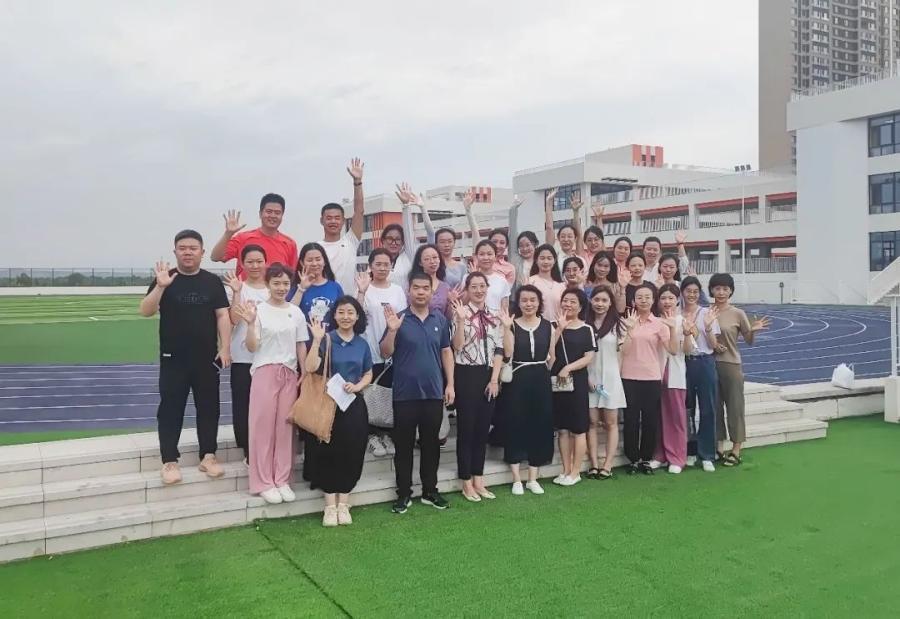 草灘最新招聘，探尋小巷風味，職場體驗新篇章