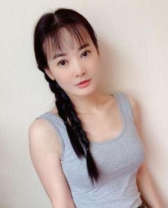 吳海棠，演藝之路的閃耀之星