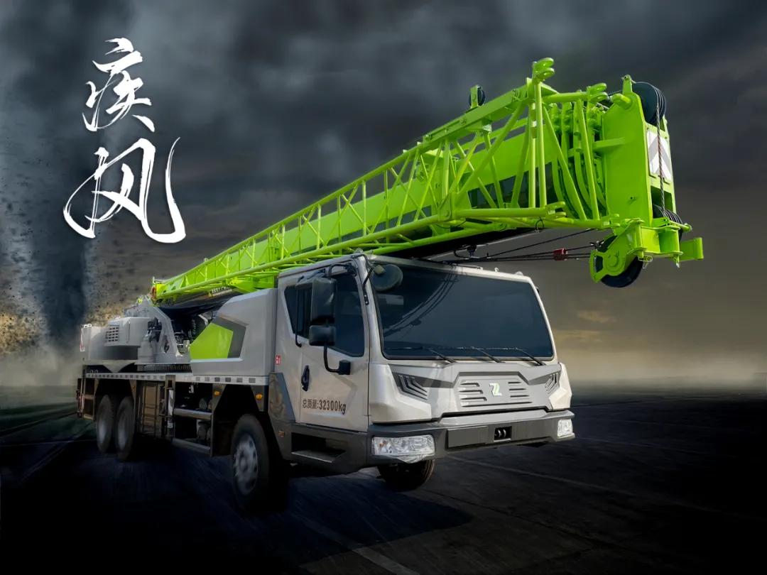 中聯(lián)最新25噸吊車圖片展示，與自然美景的邂逅之旅