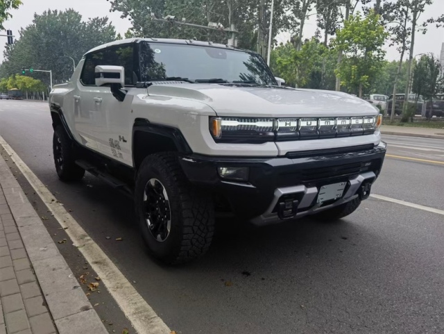 2025款悍馬最新報價及啟程探索自然美景之旅