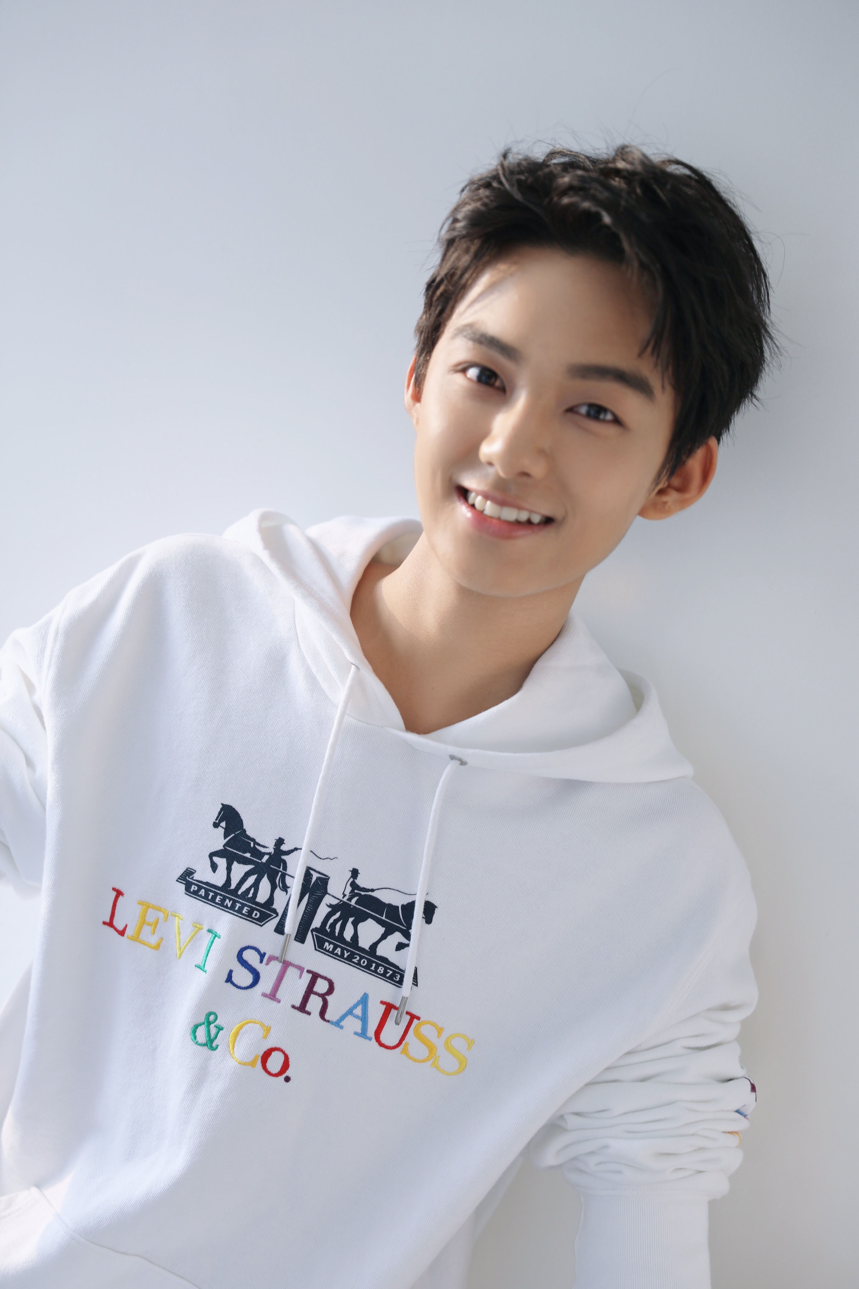 演員黃毅，與自然美景的邂逅與內(nèi)心寧靜之旅