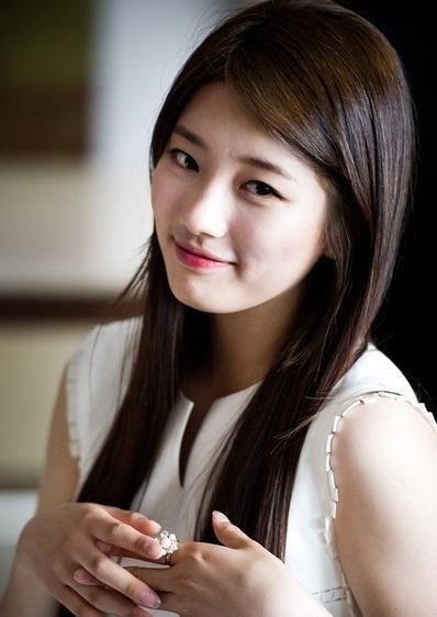 韓國女明星顏值重塑美麗新風尚，科技與顏值的完美融合！