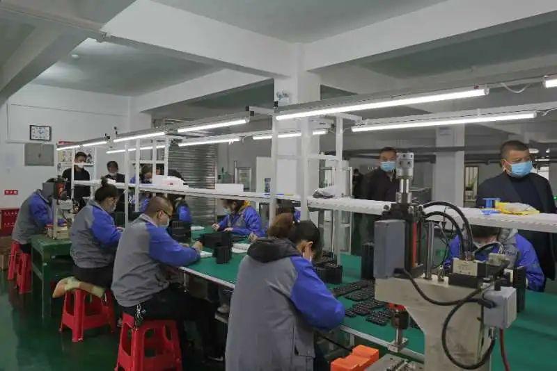 臨江工業(yè)園區(qū)最新招工現(xiàn)象解析與觀點(diǎn)論述