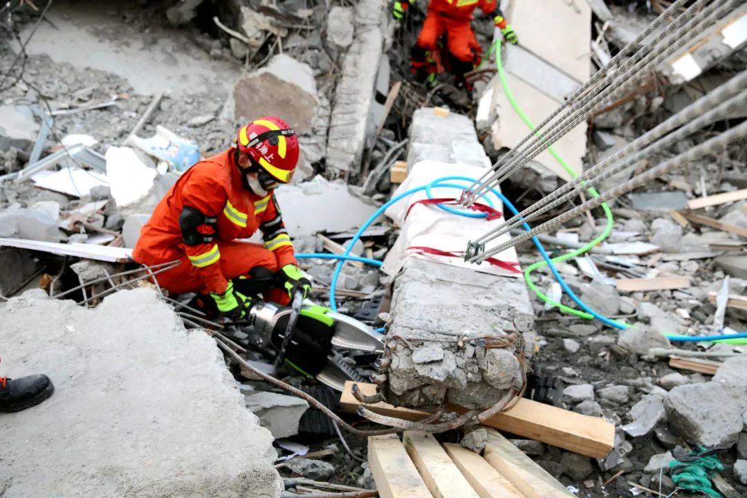 中國(guó)今日地震最新消息，溫馨的地震奇遇紀(jì)實(shí)