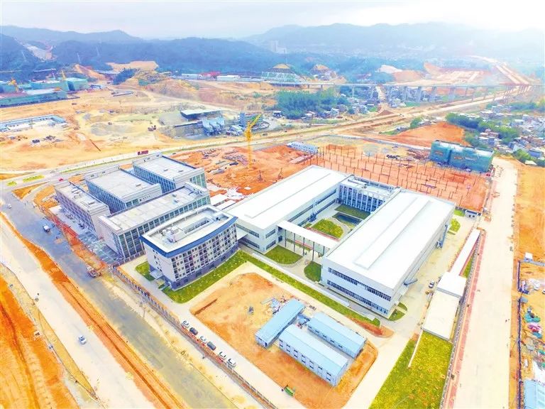 萬年工業(yè)園最新招聘熱潮與巷弄深處的特色小店探秘！