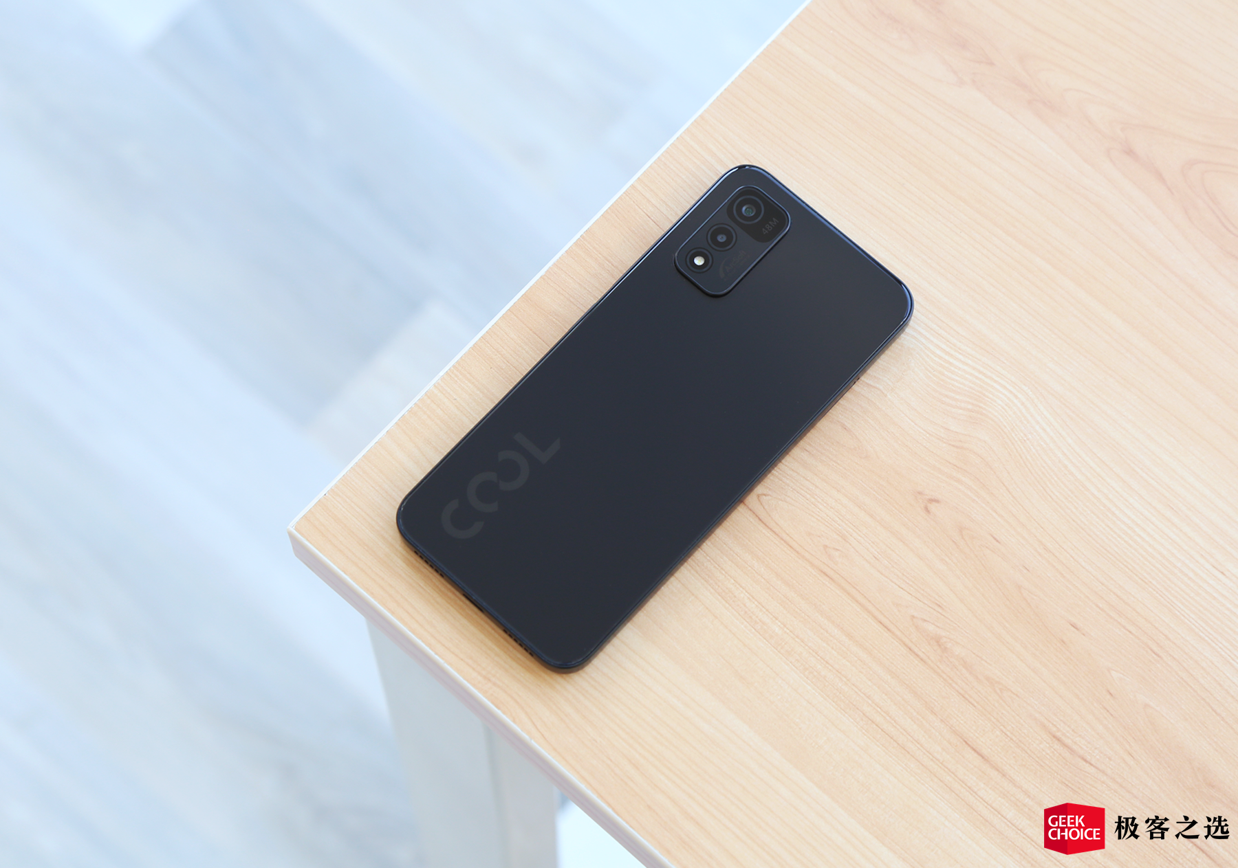 酷派最新款手機(jī)2025款，時(shí)代見(jiàn)證與技術(shù)飛躍的手機(jī)典范