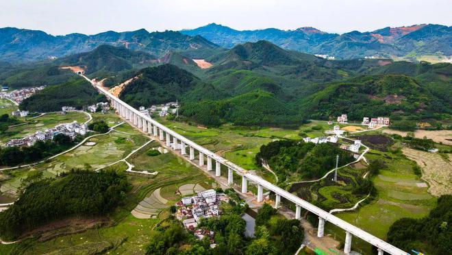 廣西都安高鐵最新動(dòng)態(tài)，溫馨旅程即將啟程