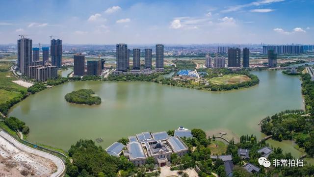 綠島湖一號(hào)最新動(dòng)態(tài)揭秘，神秘角落與小巷風(fēng)情小店探秘