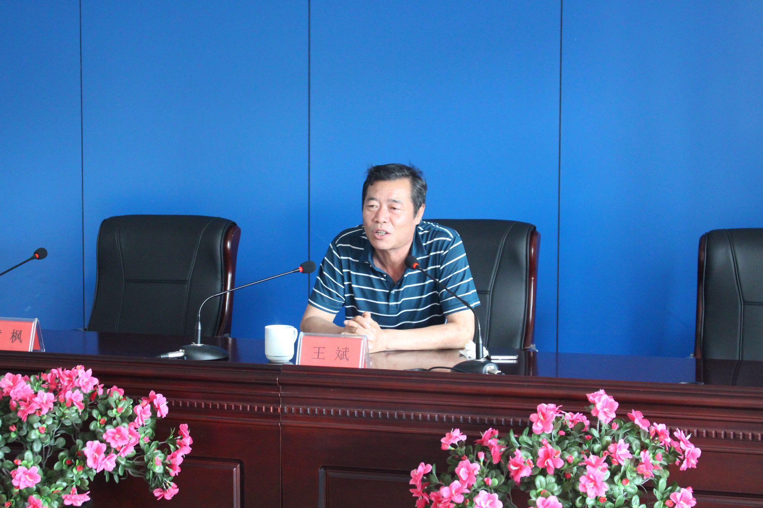 最新行政管理學案例，心靈與自然的探索之旅