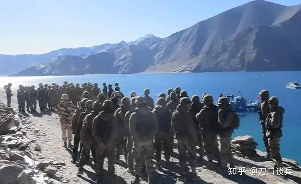 中印沖突最新動態(tài)，小巷深處的大新聞與特色小店的奇遇