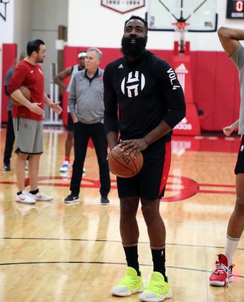 掘金隊(duì)最新陣容，籃球力量與美食魅力的完美結(jié)合