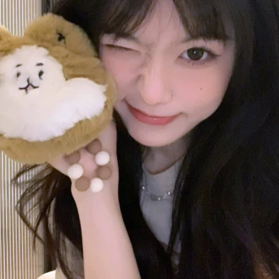 女生頭像最新潮流趨勢，自信、學習與變化的力量 2025年風采展現(xiàn)