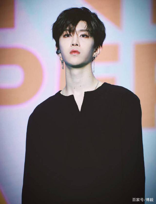 范丞丞最新行程揭秘，自信與成就之路，一路向前展風(fēng)采