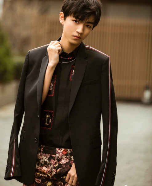 王俊凱最新頭像圖片，學(xué)習(xí)力量與自信的成就展現(xiàn)新風(fēng)采