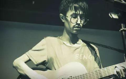 最新流行歌曲與力量的融合，變化、學習與自信的力量之歌